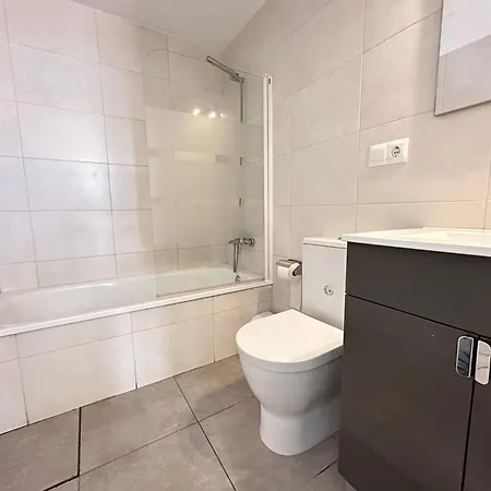 Agi Acacias Apartamento *
