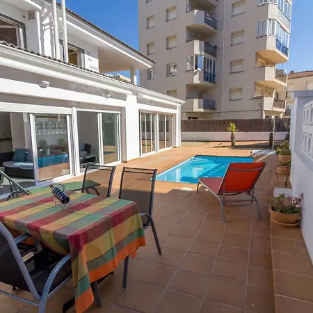 Apartment Agi Acacias *