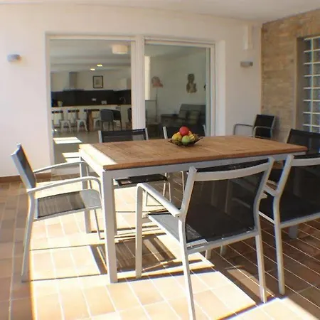 Apartment Agi Acacias *