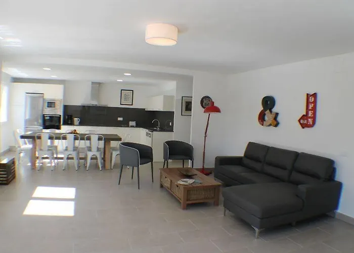 Apartament Agi Acacias *