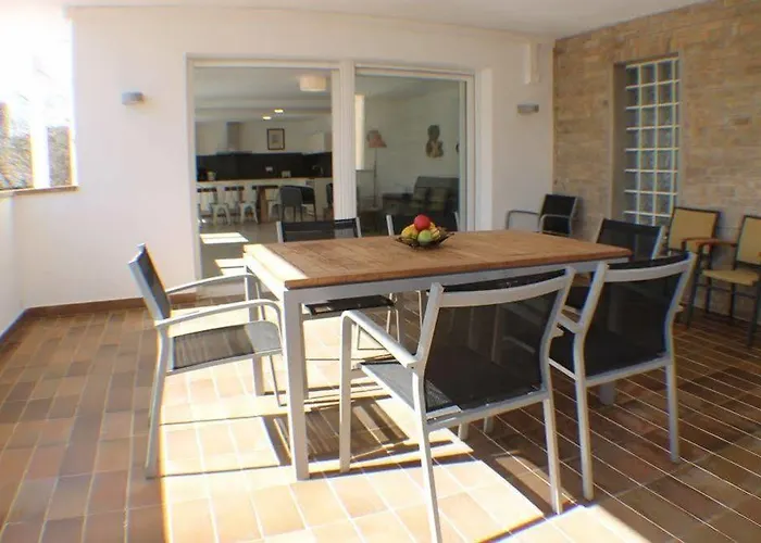 Apartament Agi Acacias *